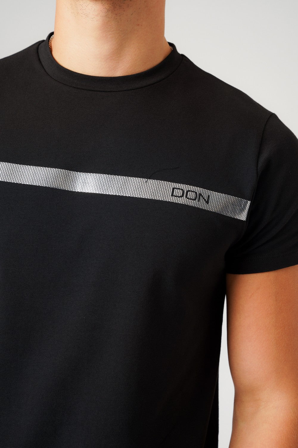 SILVER STRIPE BLACK T-SHIRT