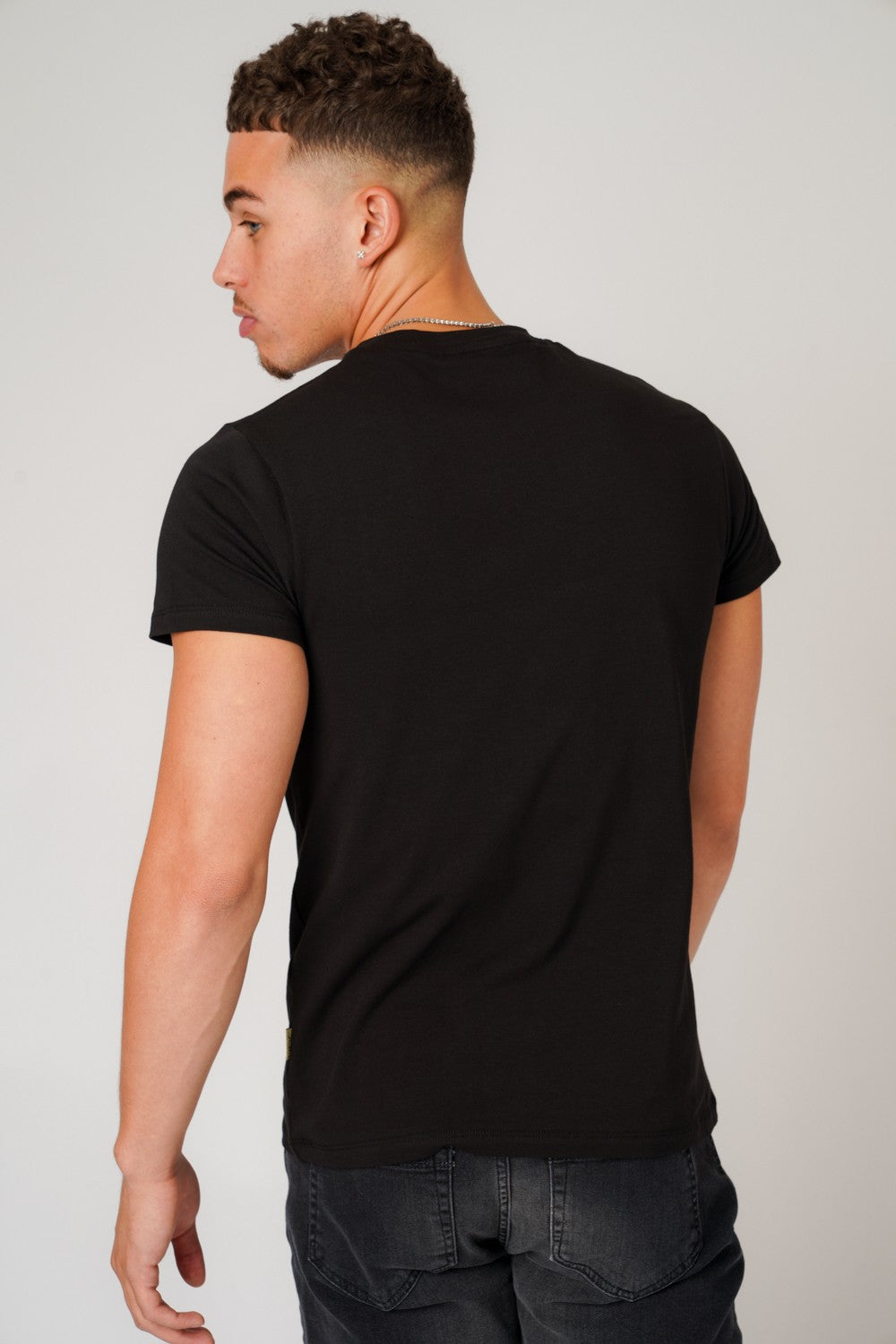 SUEDE BARCODE BLACK T-SHIRT